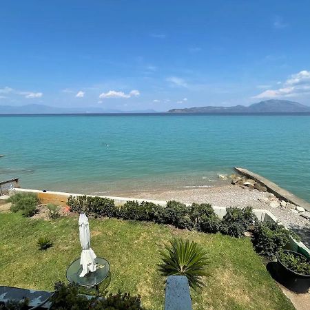 Stunning Beachfront Apartment Stratos Νεράντζα Εξωτερικό φωτογραφία