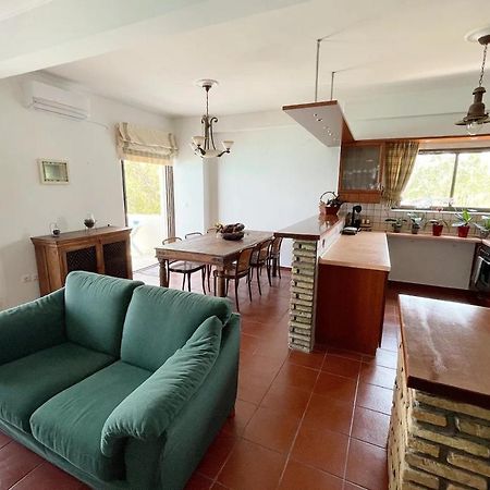 Stunning Beachfront Apartment Stratos Νεράντζα Εξωτερικό φωτογραφία
