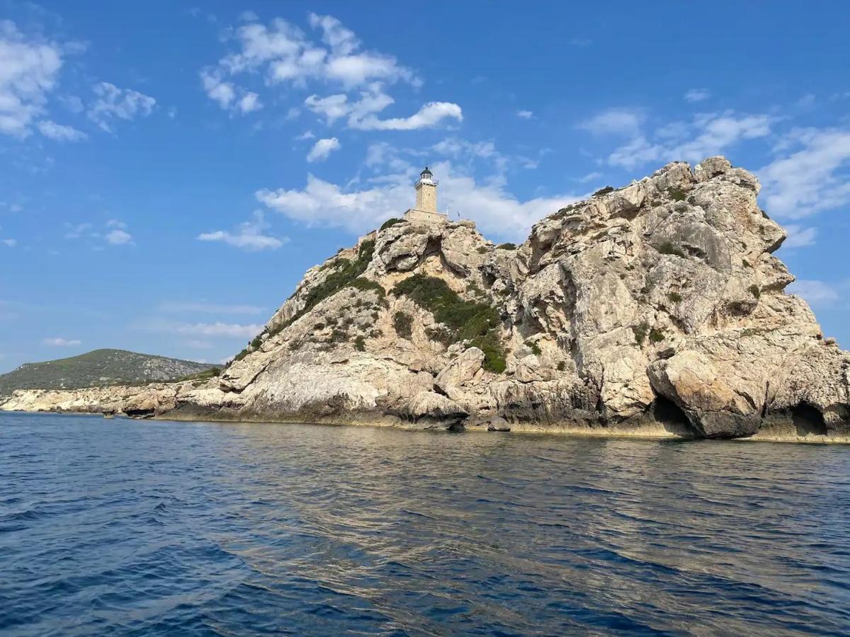 Stunning Beachfront Apartment Stratos Νεράντζα Εξωτερικό φωτογραφία