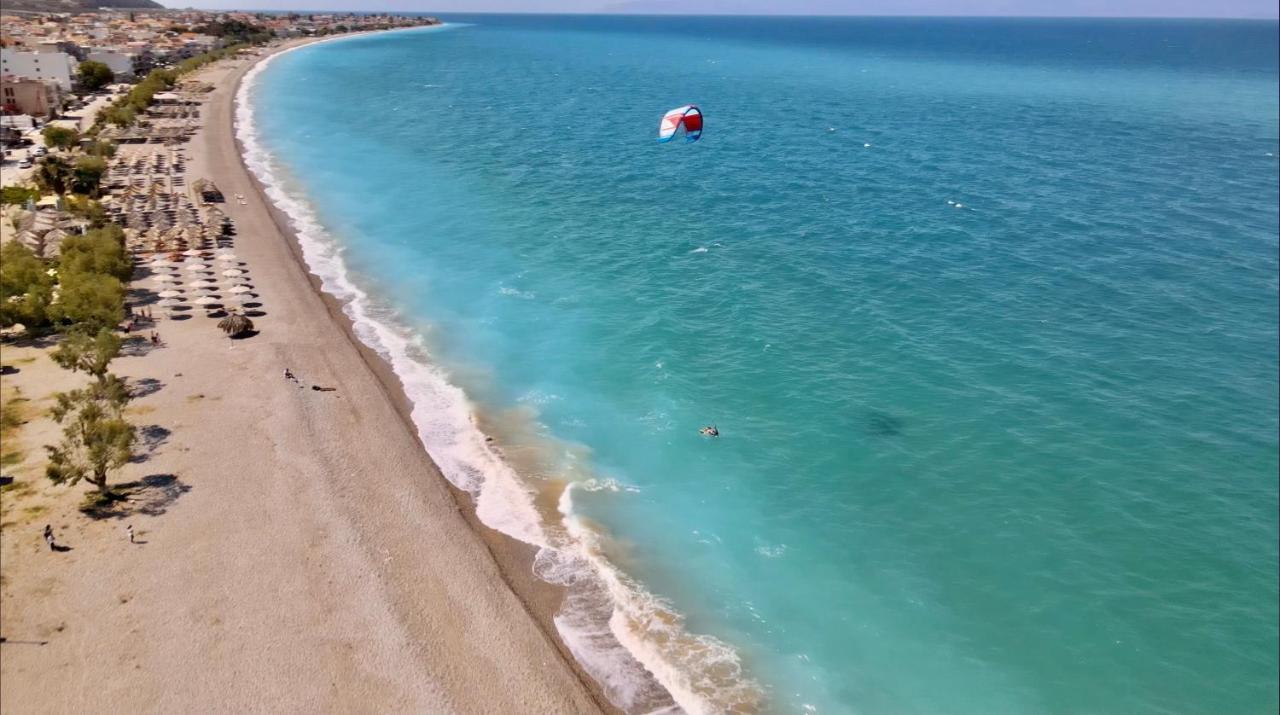 Stunning Beachfront Apartment Stratos Νεράντζα Εξωτερικό φωτογραφία